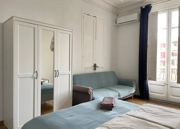 Grand Central Apartment